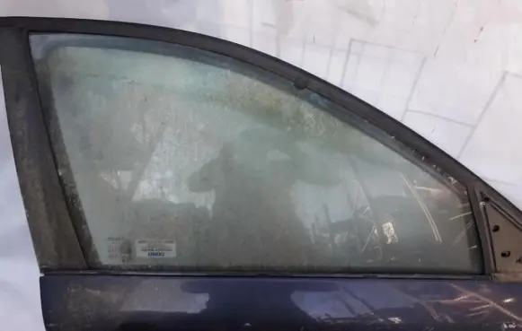 Fiat Marea Front door window glass four-door