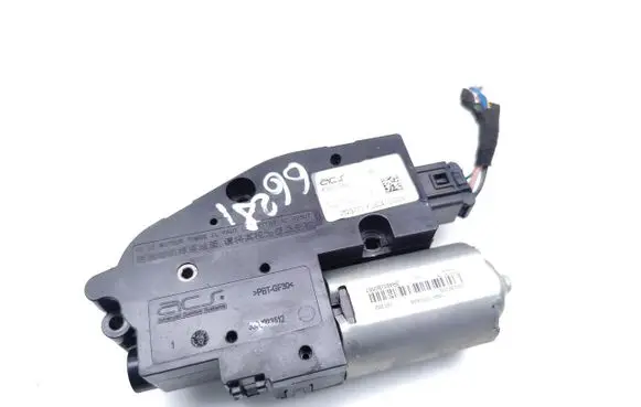 Nissan Qashqai Sunroof motor/actuator 19991070449 3M23777F
