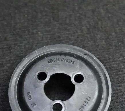 Audi A3 S3 8P Crankshaft pulley 03F121031A
