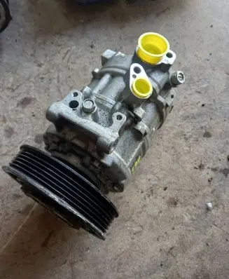 Audi A5 Air conditioning (A/C) compressor (pump) 8W0816803J