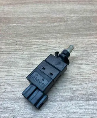 Mercedes-Benz E W211 Brake pedal sensor switch 0015454009 USED