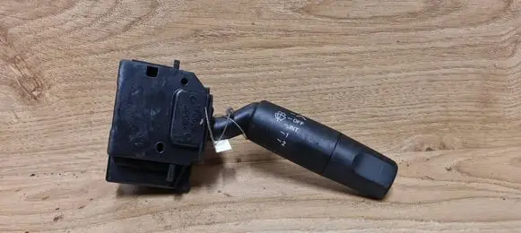 Mazda 3 I Wiper control stalk 17D682