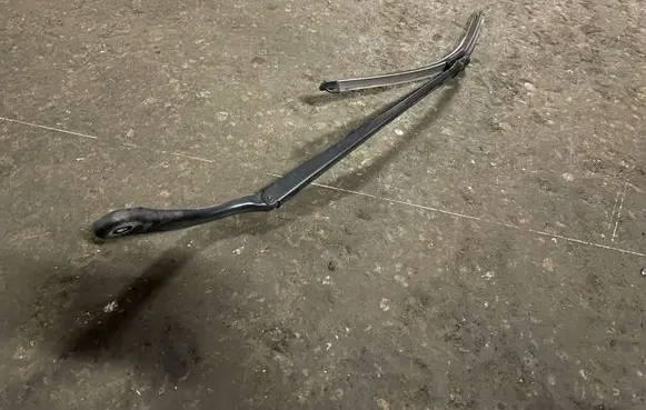 BMW 3 E92 E93 Windshield/front glass wiper blade 