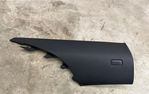 Audi A3 S3 8V (B) pillar trim (bottom) 87521 586724504 8V5867245
