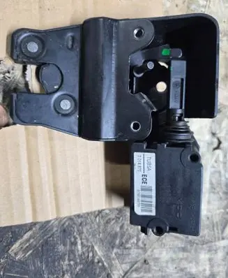 BMW 7 E65 E66 Tailgate/trunk/boot lock/catch/latch 7014870 07014870