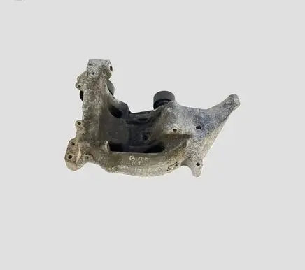 BMW 5 E60 E61 A/C compressor mount bracket 13922010