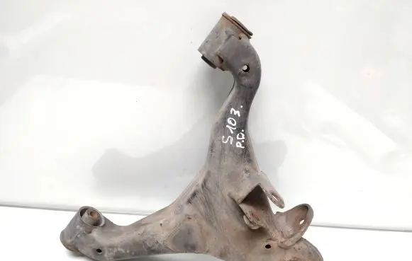 Nissan Pathfinder R51 Front lower control arm/wishbone