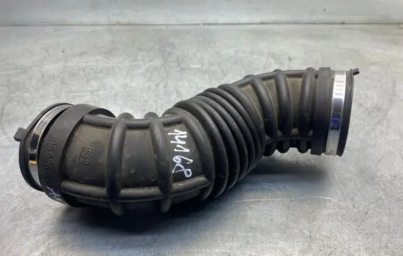Opel Antara Air intake hose/pipe 96628960