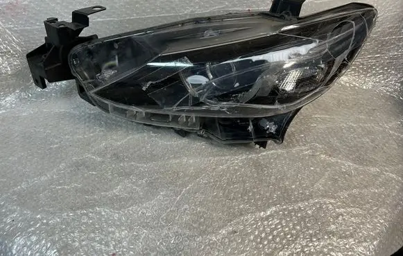 Mazda 6 Headlight/headlamp 