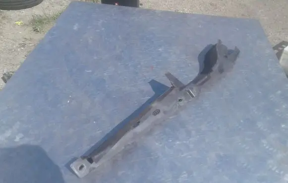Ford Mondeo MK IV Fender mounting bracket 7S71A02078A