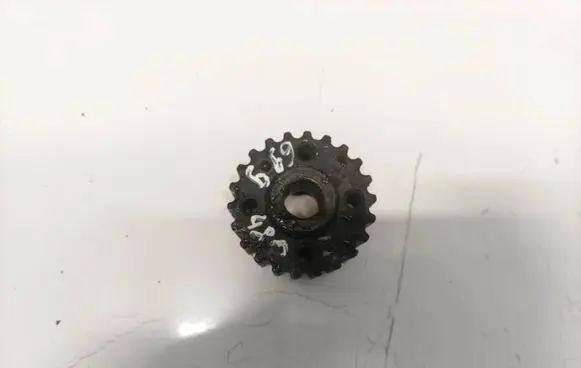 Volkswagen PASSAT B5 Crankshaft pulley 038105263f