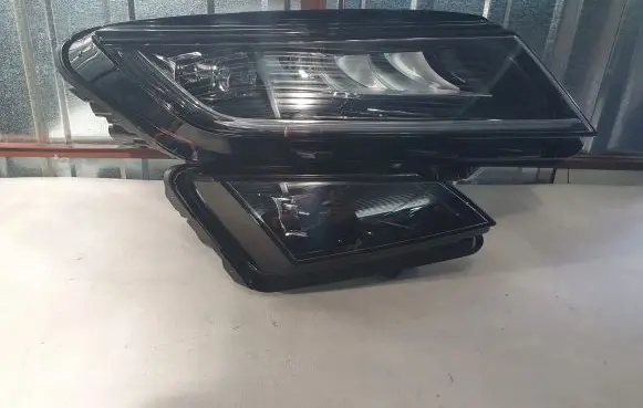 Skoda Karoq Headlight/headlamp