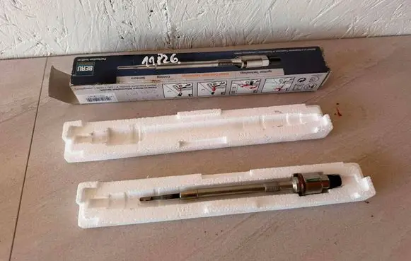 Opel Insignia A Glow plug 55579436