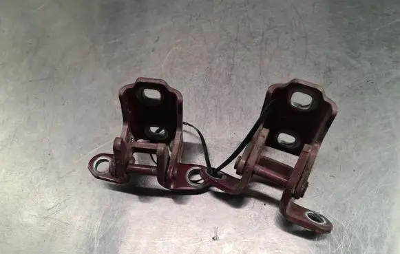 Saab 9-3 Ver2 Front door upper hinge