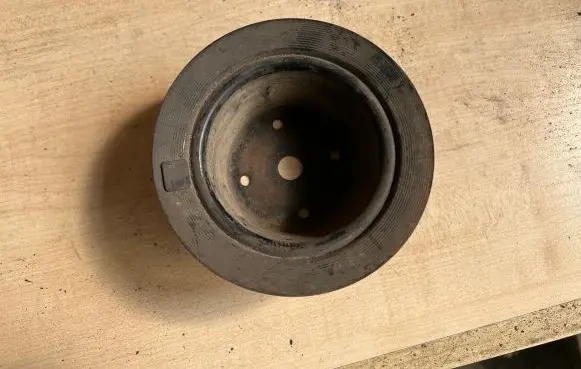 BMW 3 E21 Water pump pulley 1257384