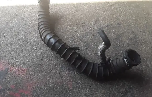 Renault Master II Intercooler hose/pipe 8200887497