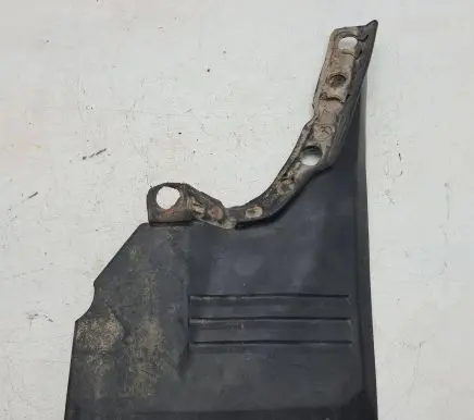Toyota Land Cruiser (J100) Front mudguard 
