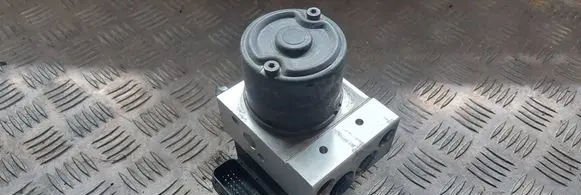 Hyundai Terracan ABS Pump 58910H1000 SW03313010