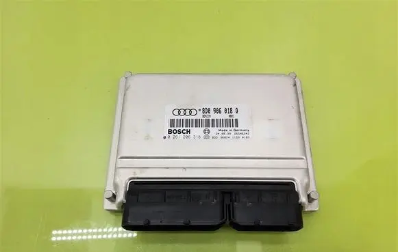 Audi A4 S4 B5 8D Engine control unit/module 8D0906018Q