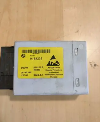 BMW 5 E60 E61 Center console control module 9183233 28137346