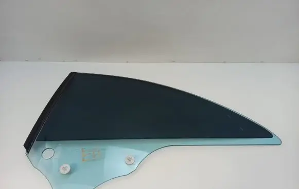 Mercedes-Benz CLK A209 C209 Rear side window 001026