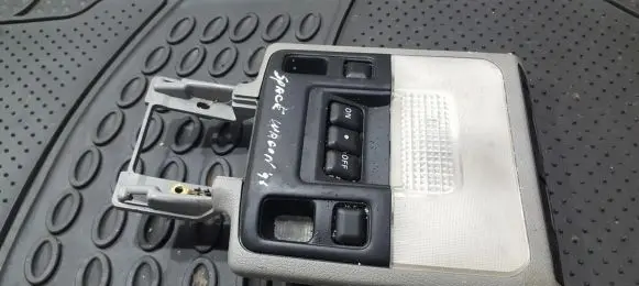Mitsubishi Space Wagon Front seat light