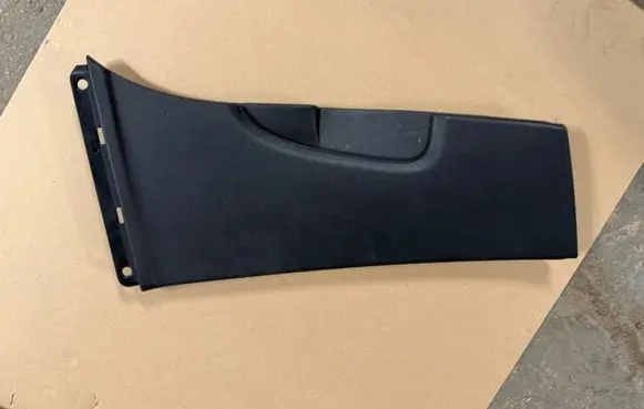 (B) pillar trim (bottom)