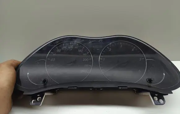 Speedometer (instrument cluster)