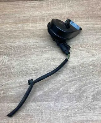 Audi A6 S6 C6 4F Horn signal 4F0951223 4D0971992 WithPlug