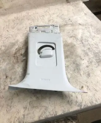 Opel Grandland X (B) pillar trim (top) Yp00030577