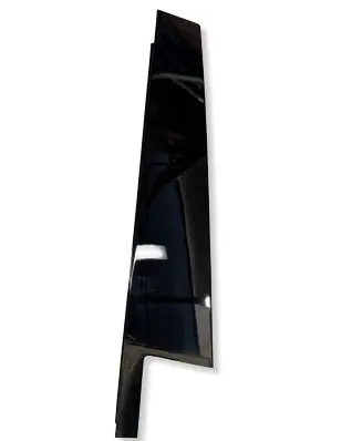 Mercedes-Benz GL X166 Rear door trim (molding) A1666900487 18542837 1666900487