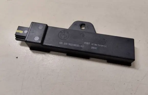 Interior comfort aerial antenna