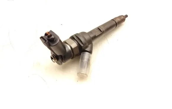 BMW 1 F20 F21 Fuel injector 7798446 0445110601