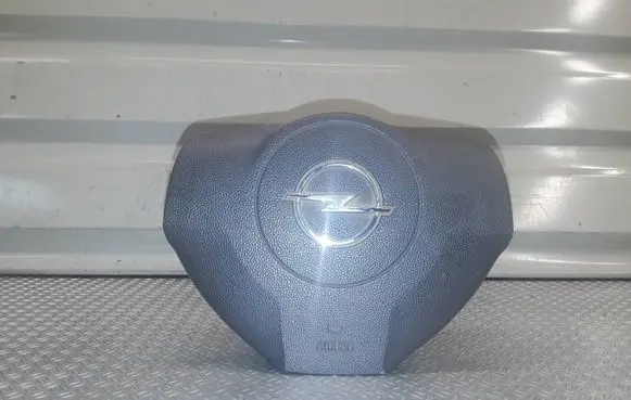 Opel Astra H Steering wheel airbag 13168455