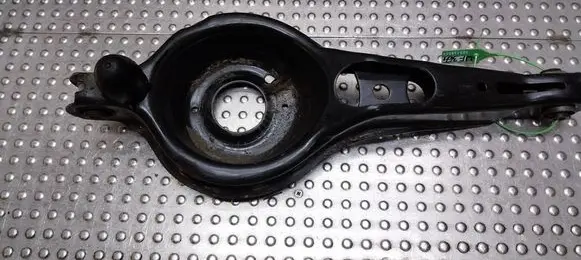 Rear control arm