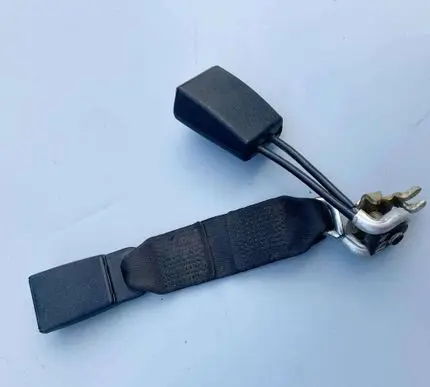 Mercedes-Benz 190 W201 Rear seatbelt buckle 2018606069 25126204