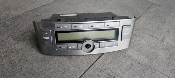 Toyota Avensis T250 Climate control unit 5590205050h 5590205050 7k090e1