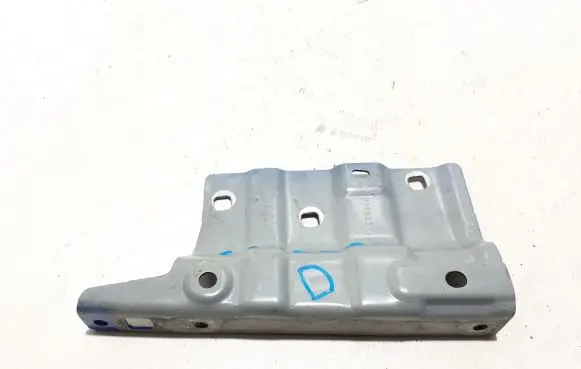 Dacia Sandero III Fender mounting bracket 631421960R