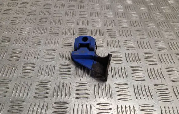 Peugeot RCZ Muffler mount bracket/holder 