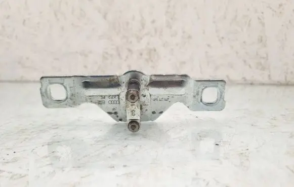 Audi A4 S4 B8 8K Loading door lock loop/hook striker 8P4827507