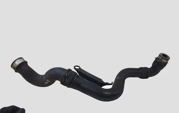 Skoda Octavia Mk2 (1Z) Intercooler hose/pipe 1K0145762CK