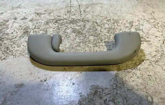 Jeep Cherokee Front interior roof grab handle 5RG68TRMAB