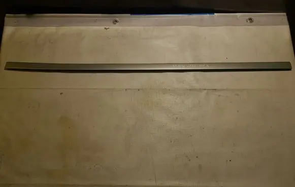 Volvo V70 Front sill trim cover 39892428