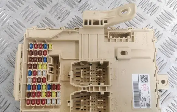 KIA Ceed Fuse box set 91950J7641