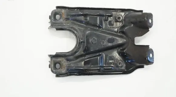Volkswagen Touran III Distronic sensor bracket 5TA805567ACR 5TA805567