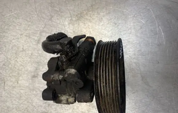 KIA Sorento Power steering pump