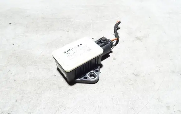 Audi A4 S4 B8 8K ESP acceleration yaw rate sensor 8K0907637A