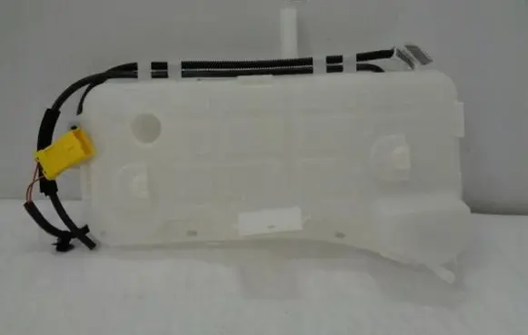 Peugeot Rifter Windshield washer fluid reservoir/tank 9817269880