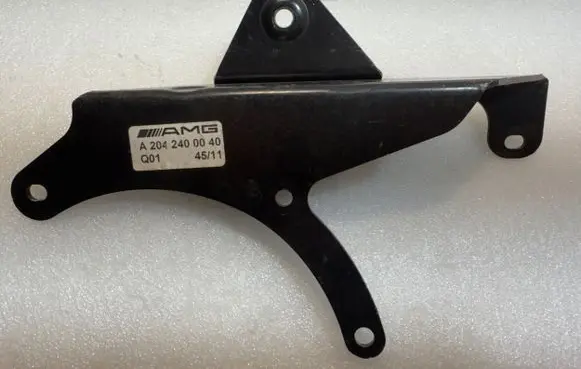 Mercedes-Benz C W204 Secondary air pump holder A2042400040