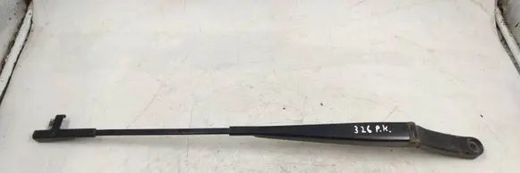 Front wiper blade arm